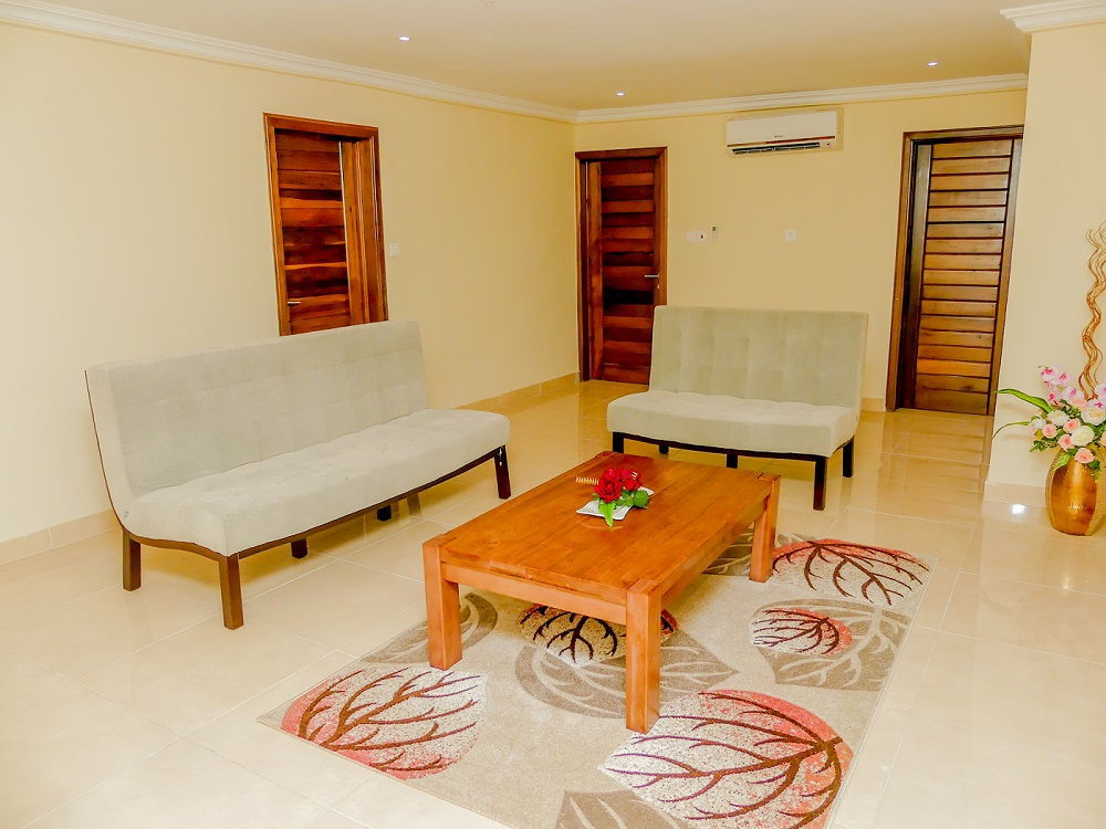 EXECUTIVE SUITE – Eastern Premier Hotel